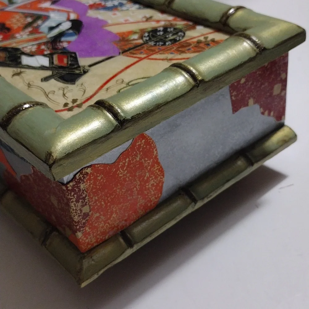 Mementos Box